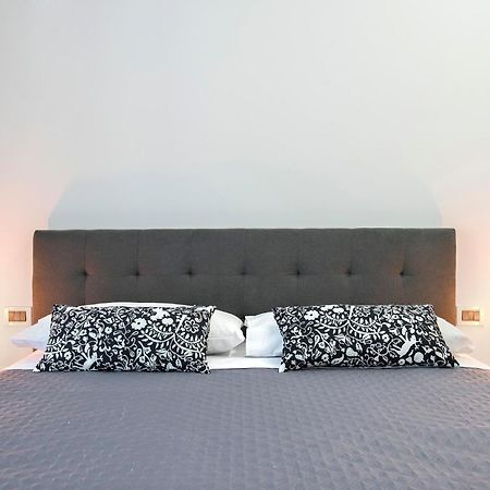 Ferienwohnung Appia Luxe - A Poche Fermate Del Centro Rom Exterior foto